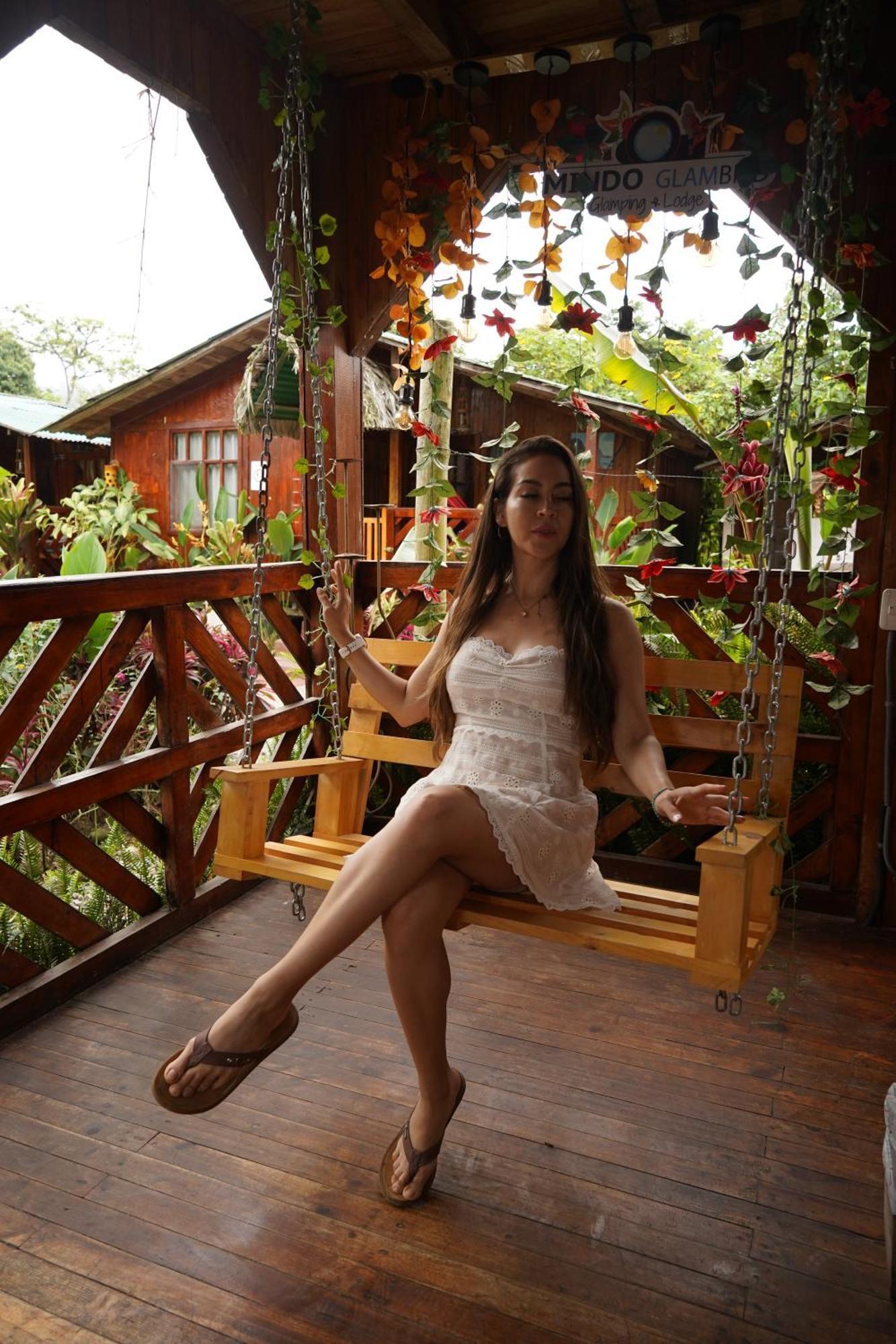 Mindo Glambird Glamping & Lodge Экстерьер фото