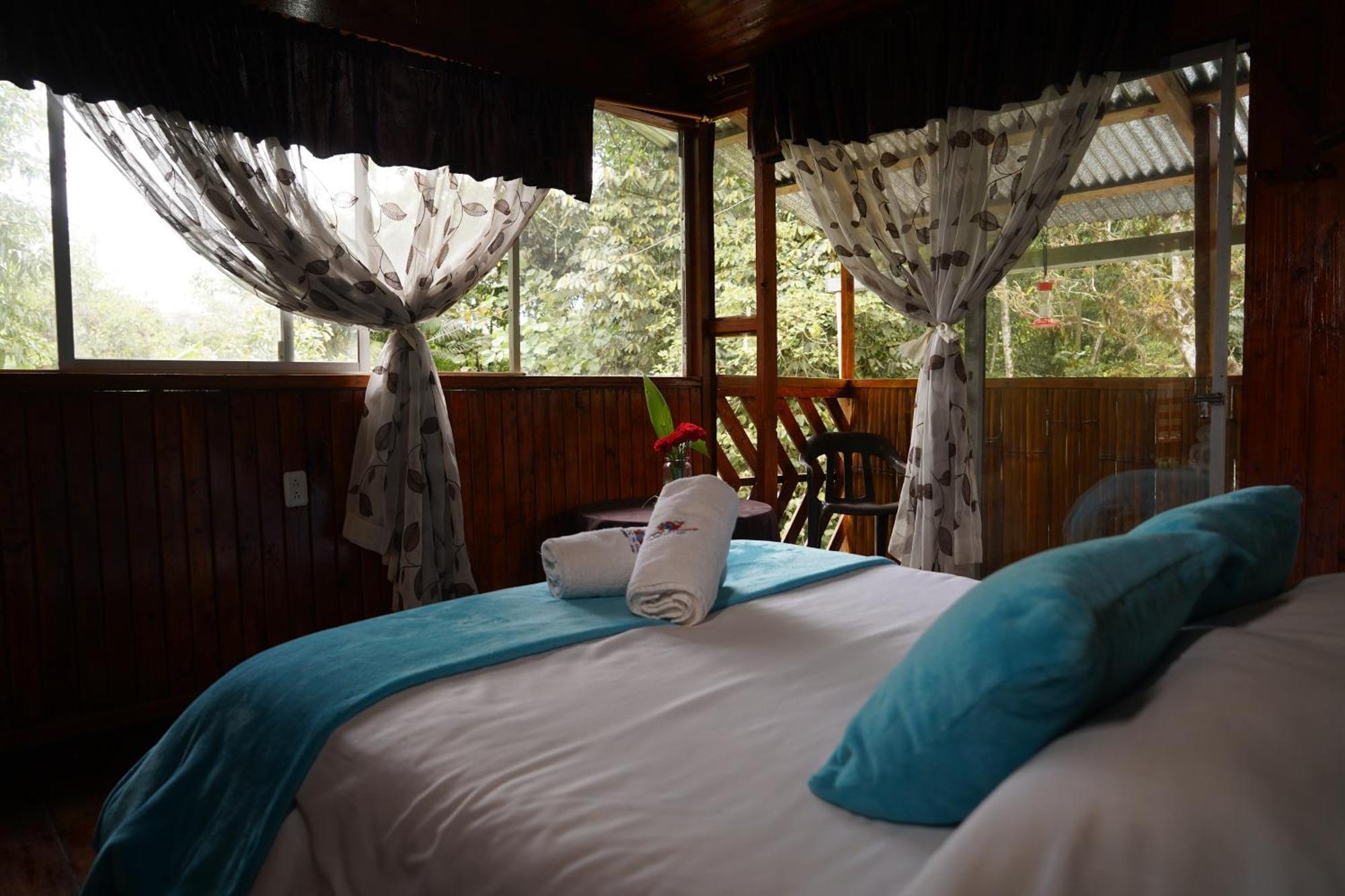 Mindo Glambird Glamping & Lodge Экстерьер фото